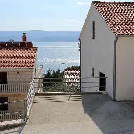 Apartments With A Parking Space Lokva Rogoznica, Omis - 10358 Apartment Lokva Rogoznica
