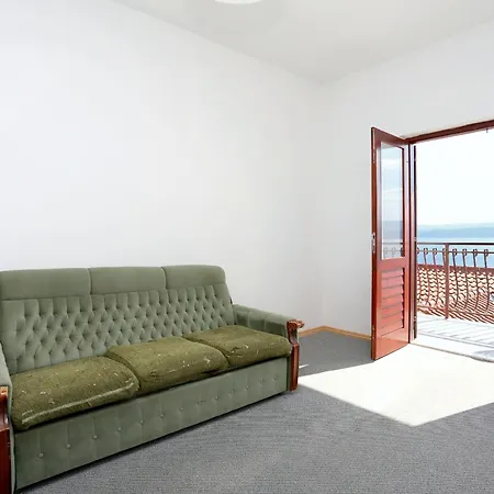 Apartments With A Parking Space Lokva Rogoznica, Omis - 10358 Apartment *