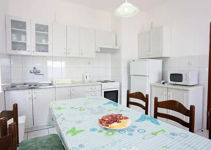 Daire With Parking Space Rogoznica, Omis - 10358 Lokva Rogoznica