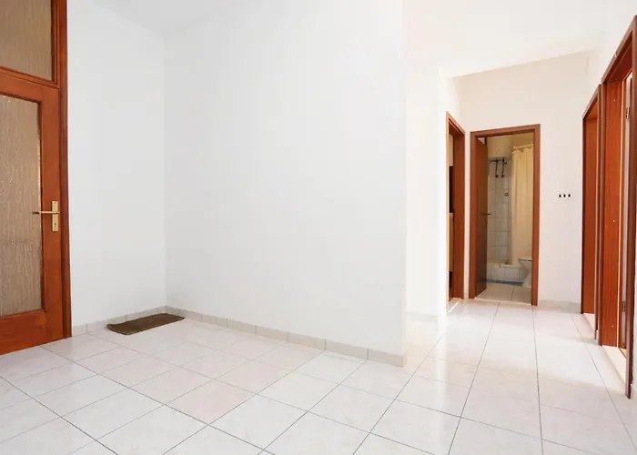 With Parking Space Rogoznica, Omis - 10358 Daire Lokva Rogoznica